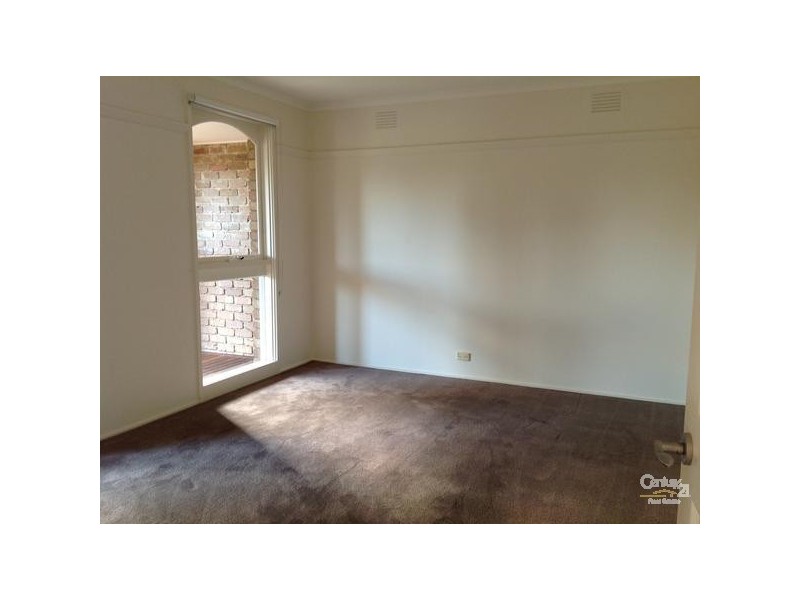 2 Holroyd Street, Seaford VIC 3198