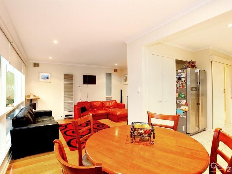 18 Elisdon Drive, Seaford VIC 3198