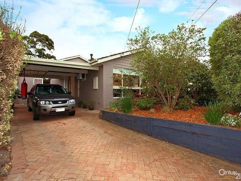 18 Elisdon Drive, Seaford VIC 3198