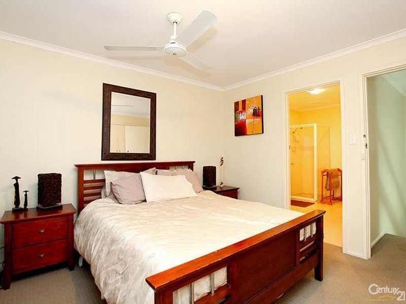 18 Elisdon Drive, Seaford VIC 3198