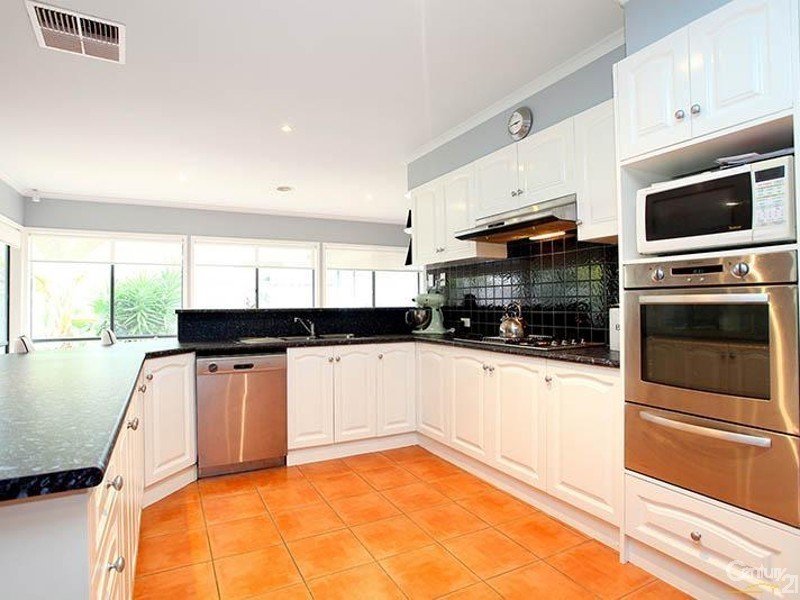 6 Flynn Terrace, Sandhurst VIC 3977