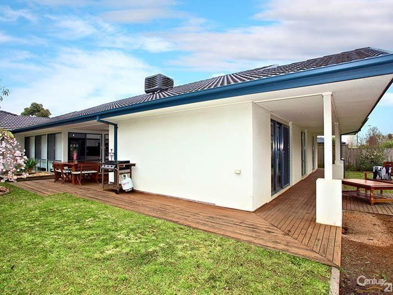 6 Flynn Terrace, Sandhurst VIC 3977