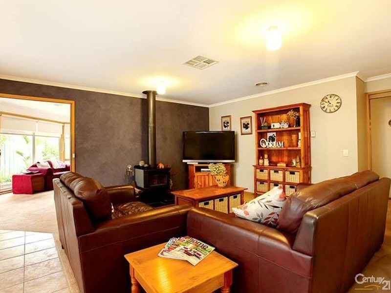 9 Carole Court, Aspendale Gardens VIC 3195