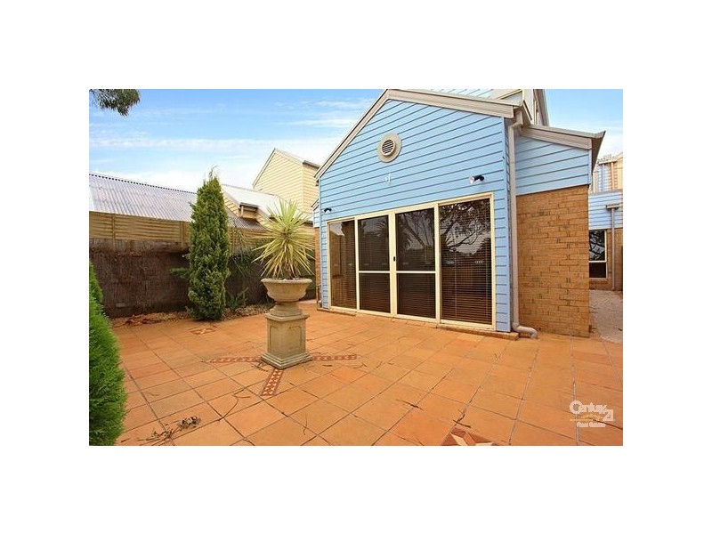 14 Tiller Lane, Patterson Lakes VIC 3197