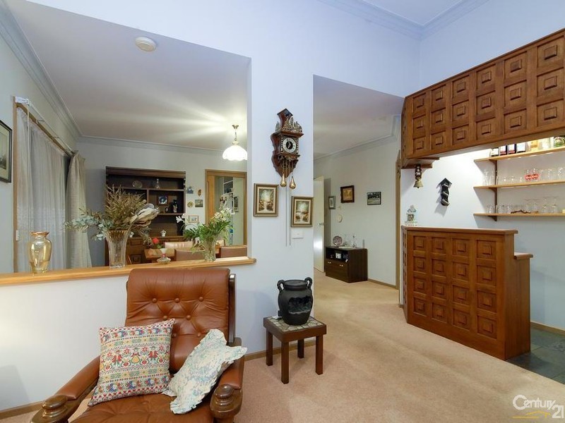 37 Hillview Drive, Carrum Downs VIC 3201