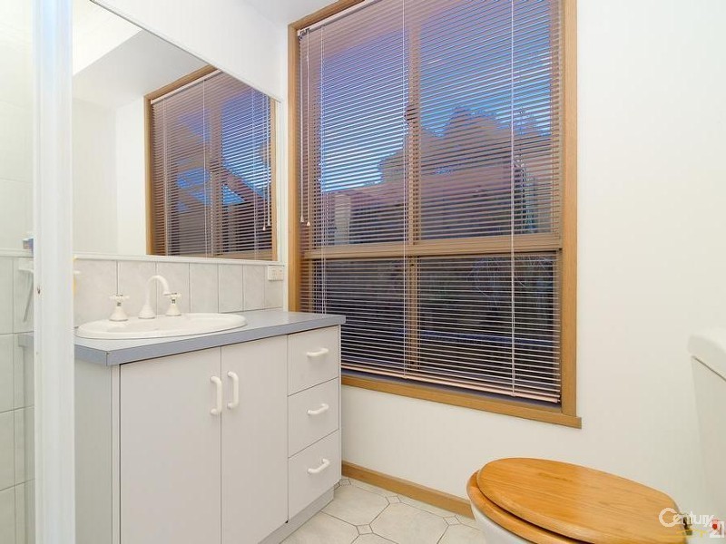 37 Hillview Drive, Carrum Downs VIC 3201