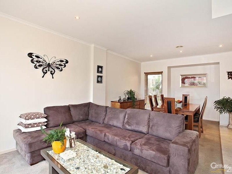 16 Tiller Lane, Patterson Lakes VIC 3197