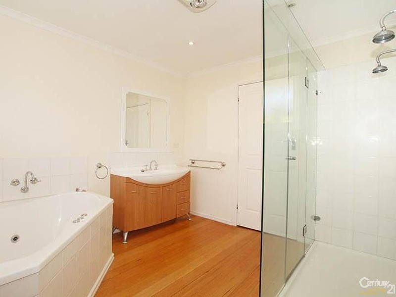 17 Northcote Street, Seaford VIC 3198