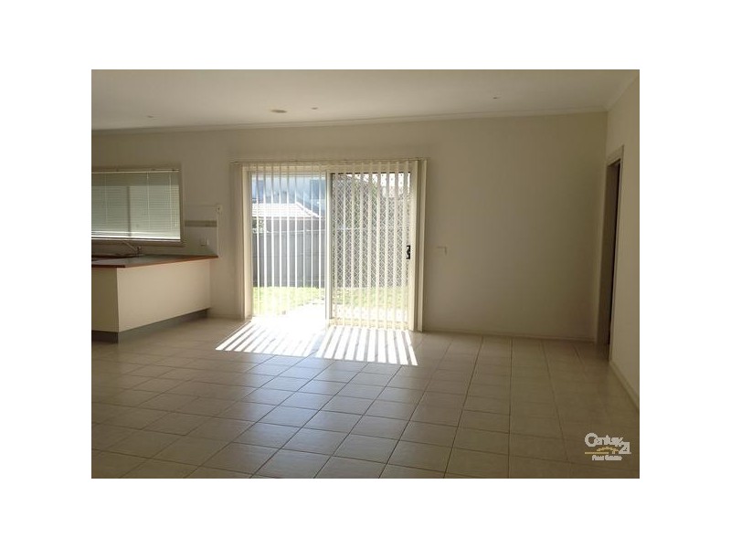 8/36 Pepperbush Cres, Langwarrin VIC 3910