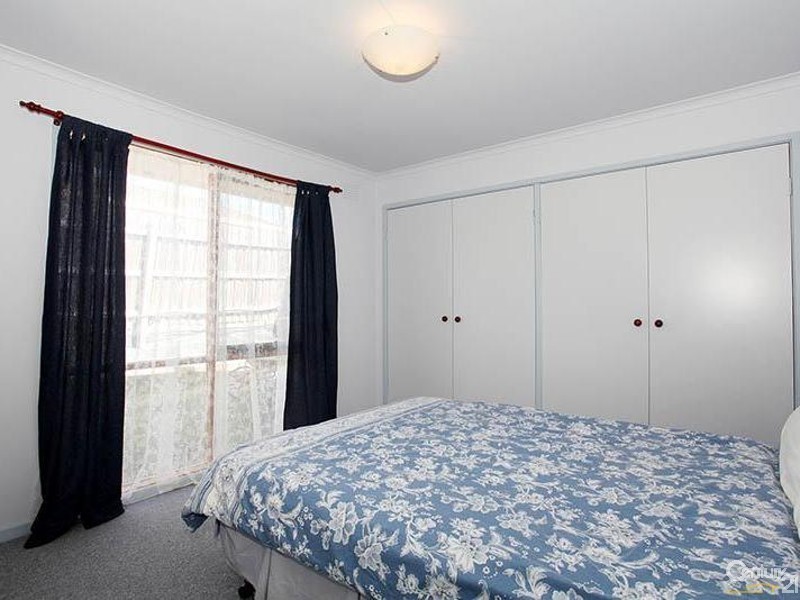 8/19 Wisewould Avenue, Seaford VIC 3198