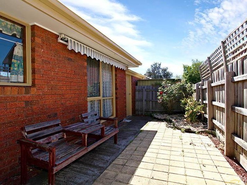 8/19 Wisewould Avenue, Seaford VIC 3198