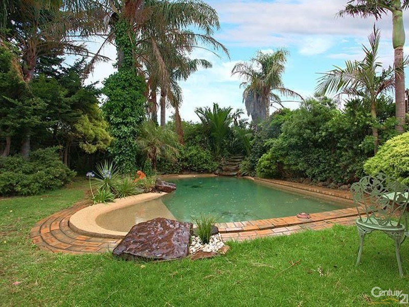 8 Beachcomber Crt, Patterson Lakes VIC 3197