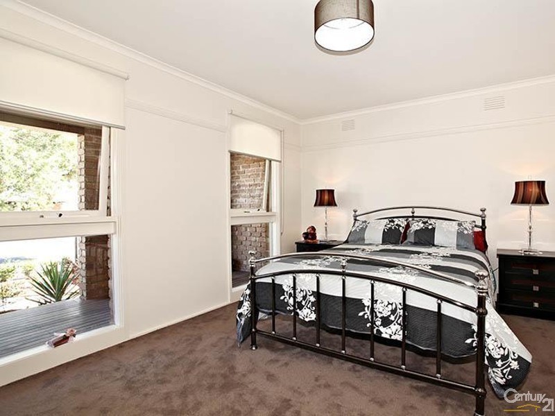 2 Holroyd, Seaford VIC 3198