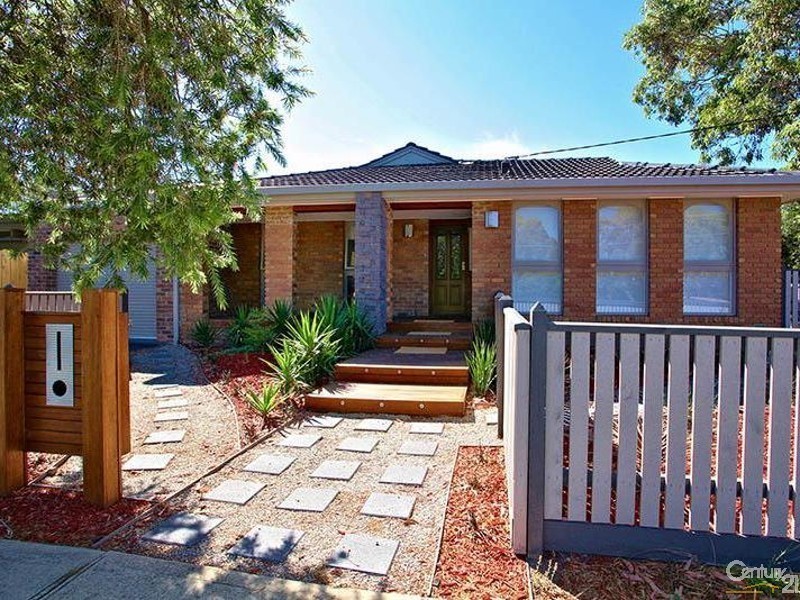 2 Holroyd, Seaford VIC 3198