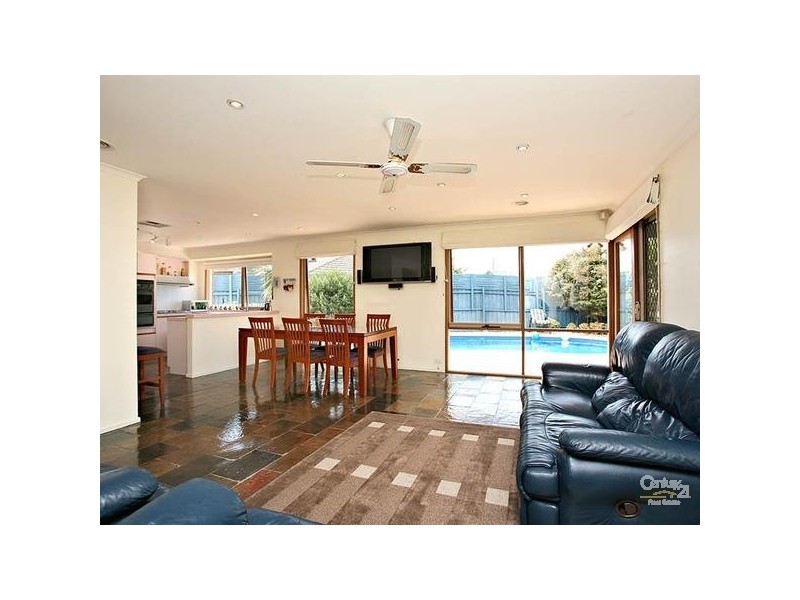 4 Dryad Court, Chelsea Heights VIC 3196