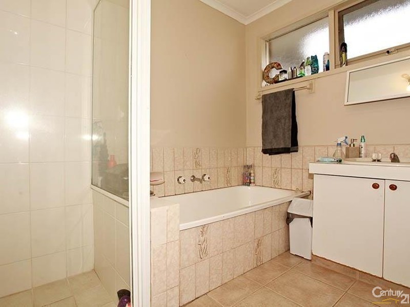 18 Gamble Road, Carrum Downs VIC 3201