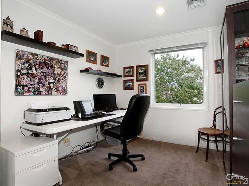 2 The Boulevard, Patterson Lakes VIC 3197