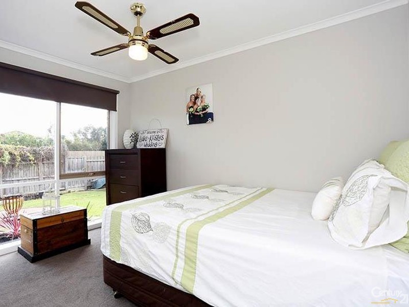 164 Gladesville Blvd, Patterson Lakes VIC 3197