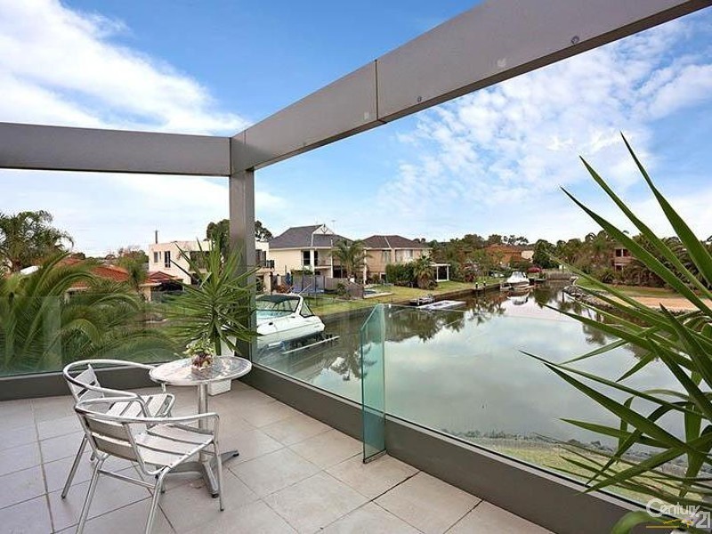 1 Rhode Island, Patterson Lakes VIC 3197