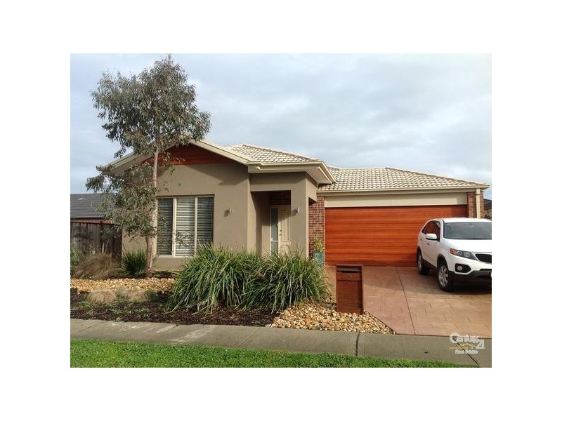 3 Island Cir, Lyndhurst VIC 3975