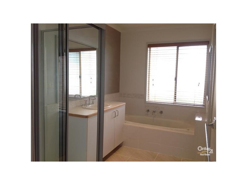 4/30-36 Glavesville Blv, Patterson Lakes VIC 3197