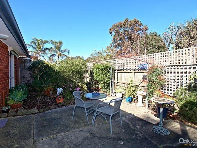4 Parkside Blvd, Carrum VIC 3197