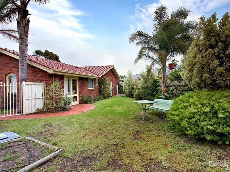 1 Swallow Court, Patterson Lakes VIC 3197