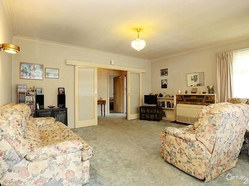 1 McSwain St, Parkdale VIC 3195