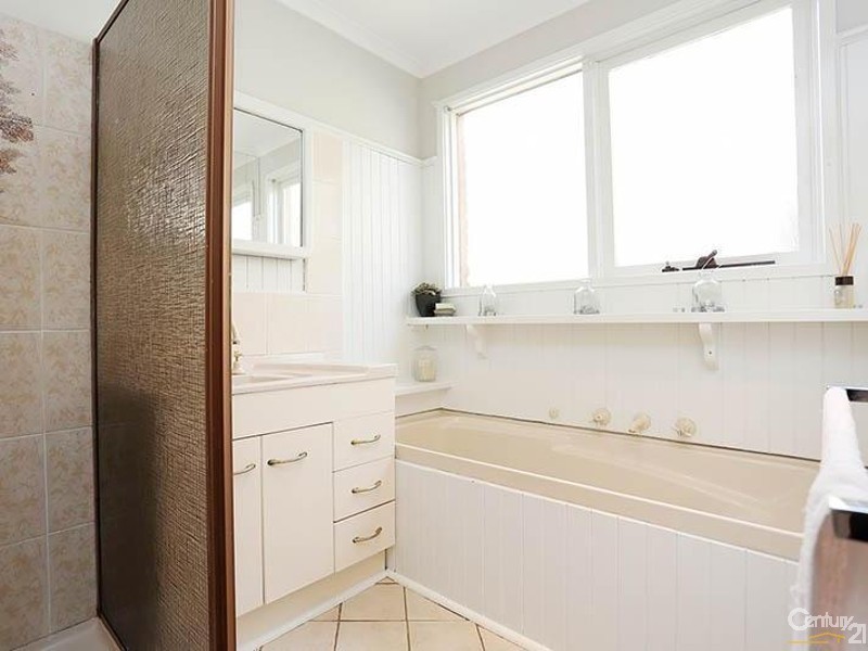 216 Gladesville Blvd, Patterson Lakes VIC 3197