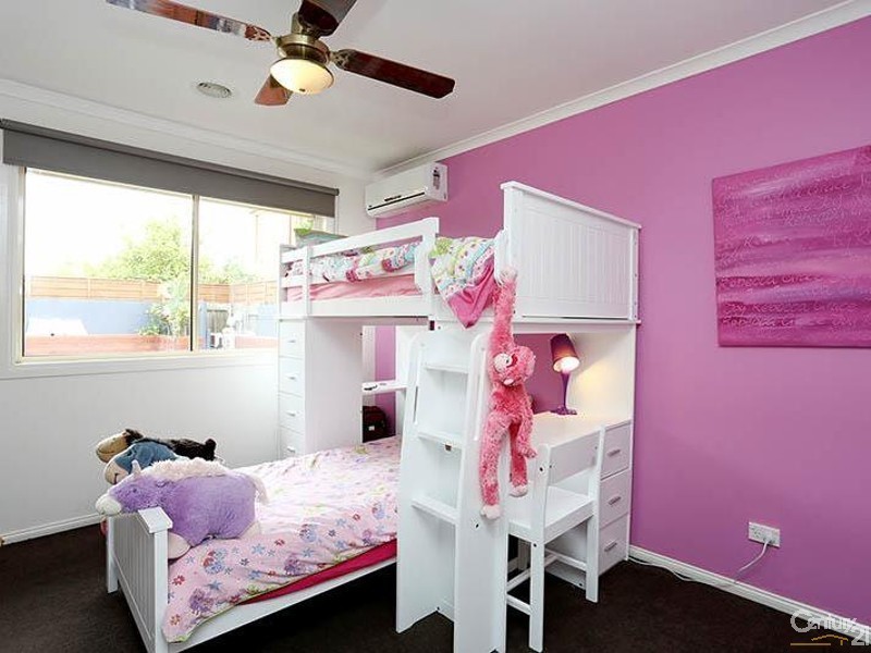 73 Harbour Dve, Patterson Lakes VIC 3197