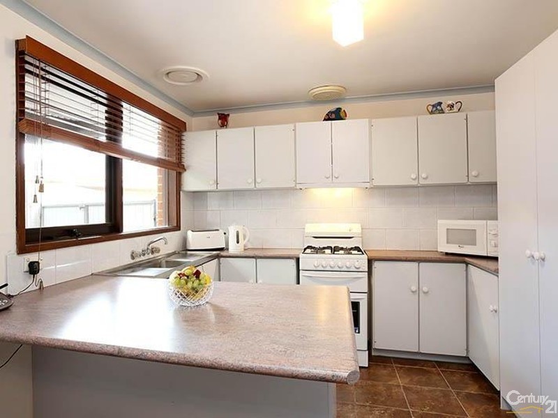 6 Adelong Court, Patterson Lakes VIC 3197