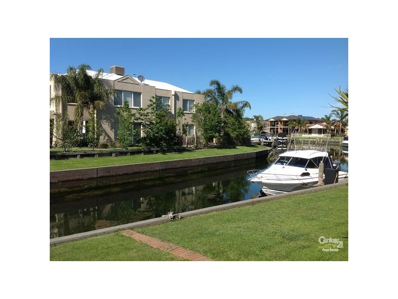 204 McLeod Rd, Patterson Lakes VIC 3197