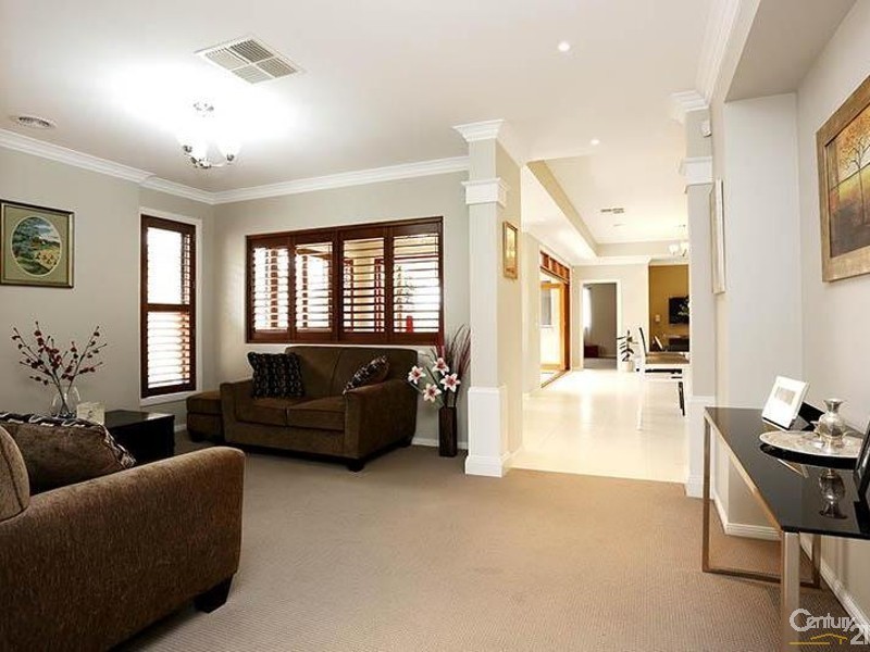 152 Sandhurst Boulevard, Sandhurst VIC 3977