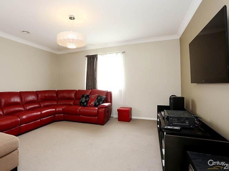 152 Sandhurst Boulevard, Sandhurst VIC 3977