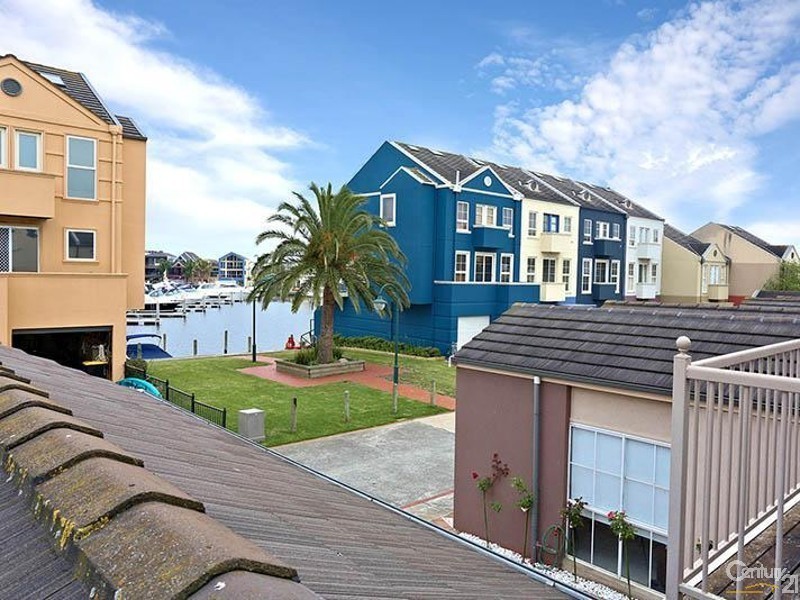 14 Scarborough Drive, Patterson Lakes VIC 3197