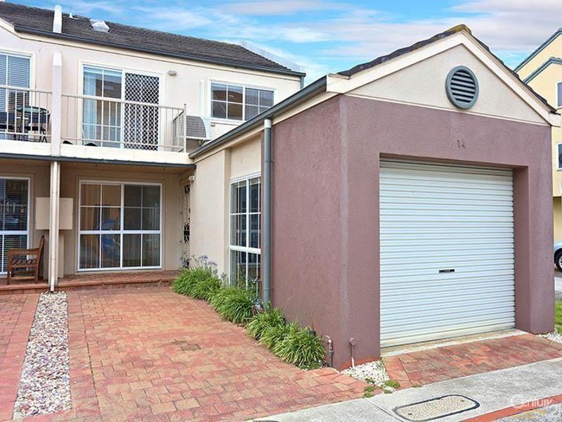 14 Scarborough Drive, Patterson Lakes VIC 3197