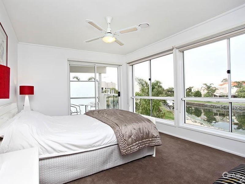 2/192 McLeod Road, Patterson Lakes VIC 3197