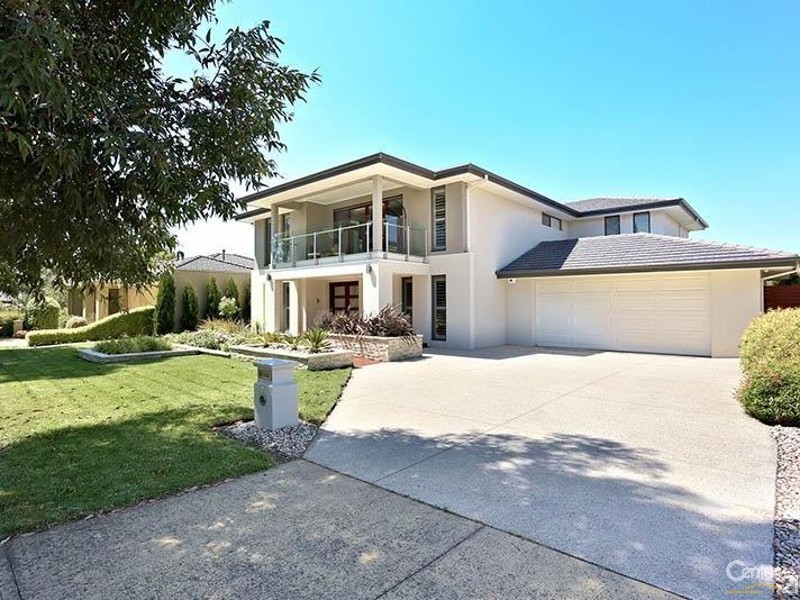 2 Mashie Terrace, Sandhurst VIC 3977