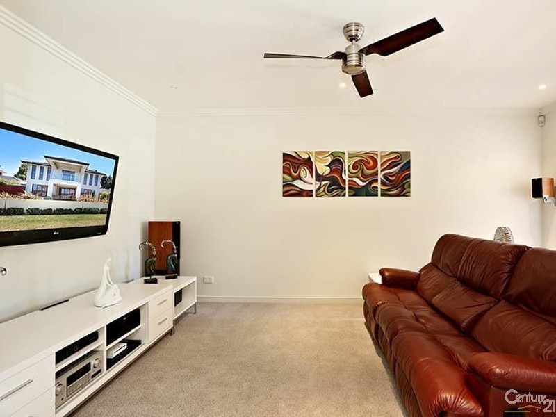 2 Mashie Terrace, Sandhurst VIC 3977