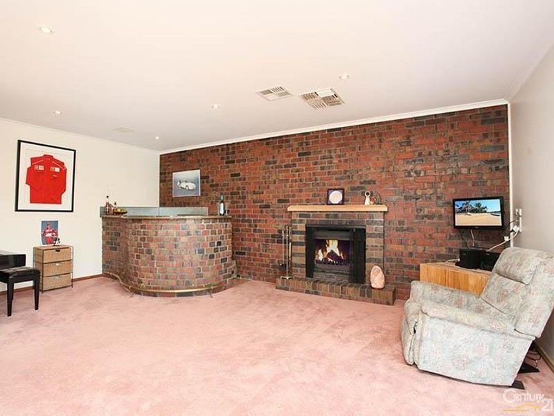 8 Cocos Court, Patterson Lakes VIC 3197