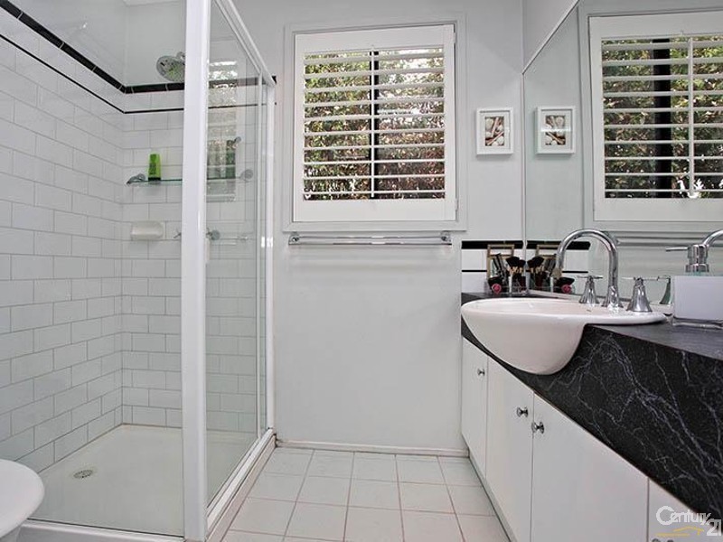1 Solway Close, Patterson Lakes VIC 3197