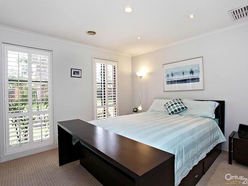 1 Solway Close, Patterson Lakes VIC 3197
