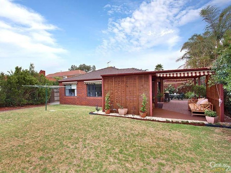 1 Solway Close, Patterson Lakes VIC 3197