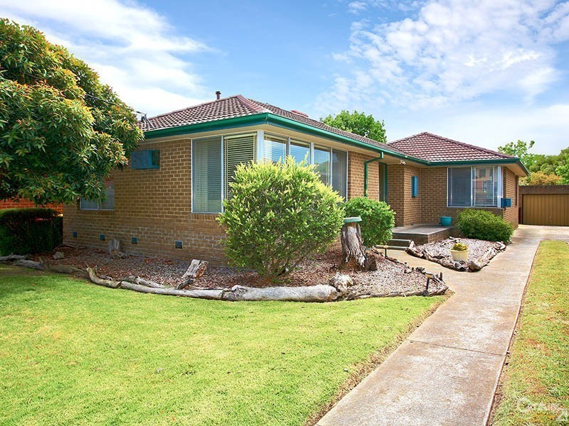 33 Second Avenue, Chelsea Heights VIC 3196