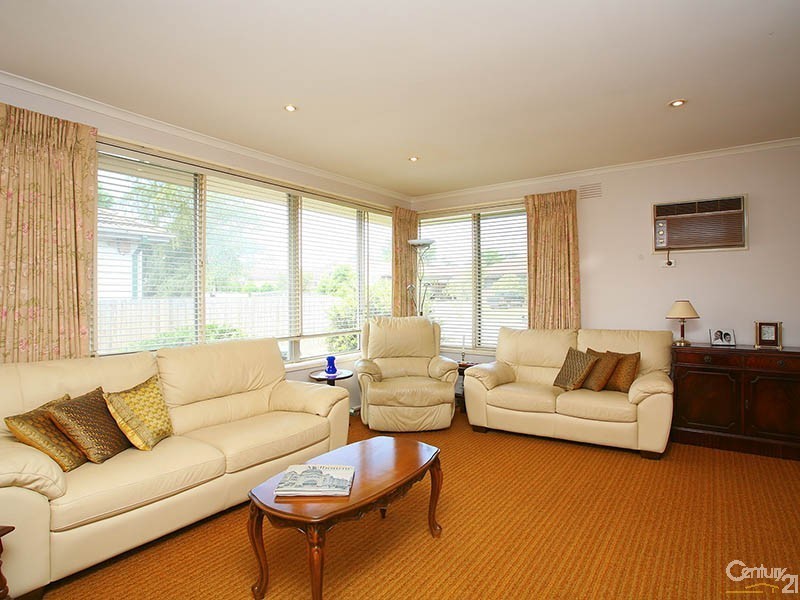 33 Second Avenue, Chelsea Heights VIC 3196