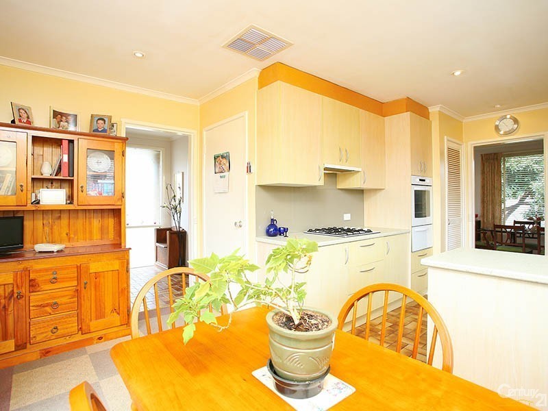 33 Second Avenue, Chelsea Heights VIC 3196