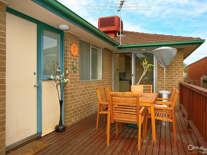 33 Second Avenue, Chelsea Heights VIC 3196