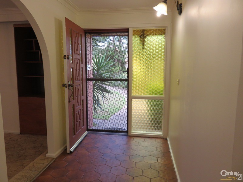 2 Effron Court, Frankston VIC 3199