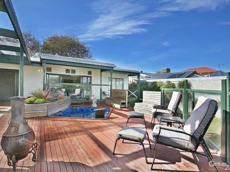 18 Second Avenue, Chelsea Heights VIC 3196