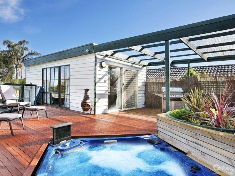 18 Second Avenue, Chelsea Heights VIC 3196